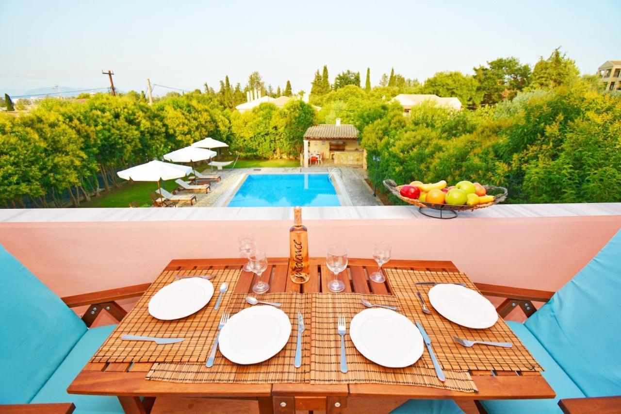 Cha Nanakas Village Aparthotel 3*